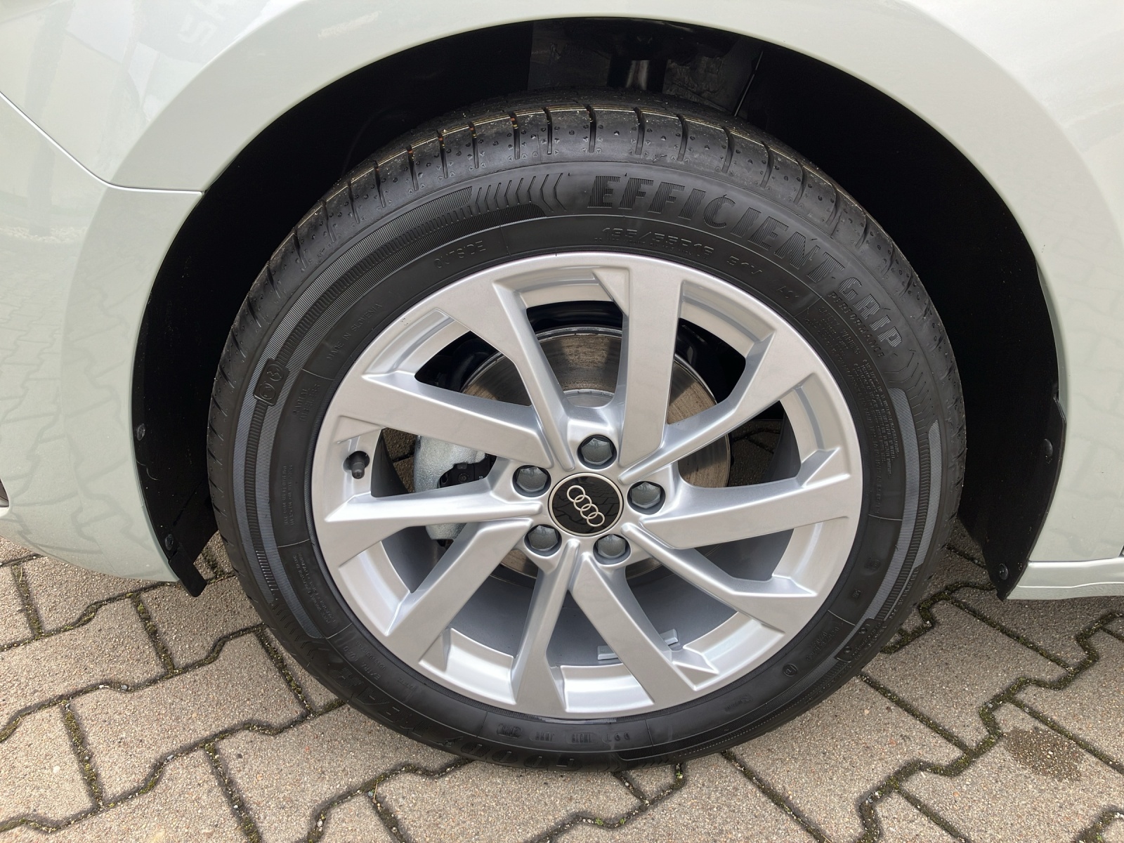 Fahrzeugabbildung Audi A1 Sportback 25 TFSI advanced LED GRA SH