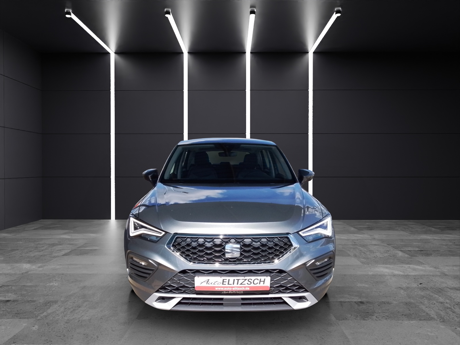 Fahrzeugabbildung SEAT Ateca TSI Style LED Navi ACC RFK SH LM