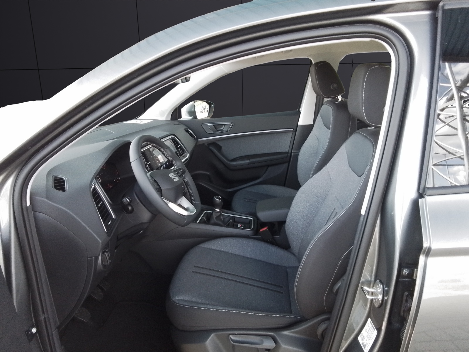 Fahrzeugabbildung SEAT Ateca TSI Style LED Navi ACC RFK SH LM