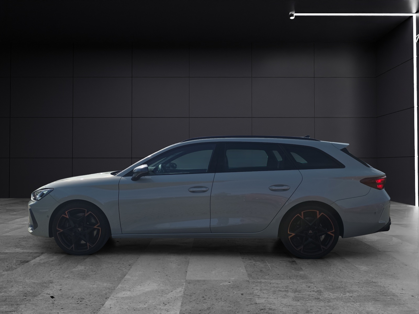 Fahrzeugabbildung CUPRA Leon Sportstourer 2.0 TSI 4Drive VZ DSG AHZ KAMERA LED ACC