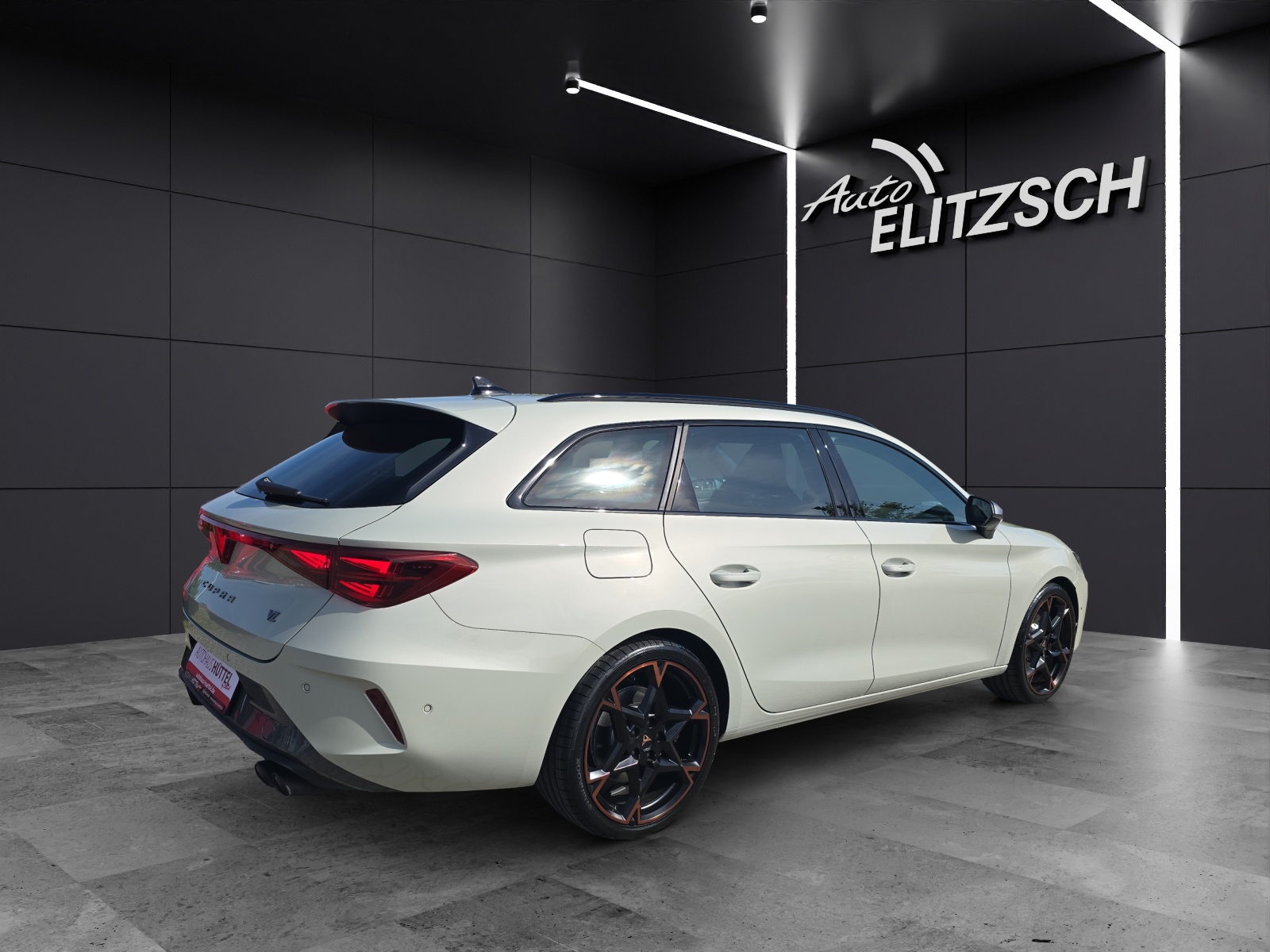 Fahrzeugabbildung CUPRA Leon Sportstourer 2.0 TSI 4Drive VZ DSG AHZ KAMERA LED ACC