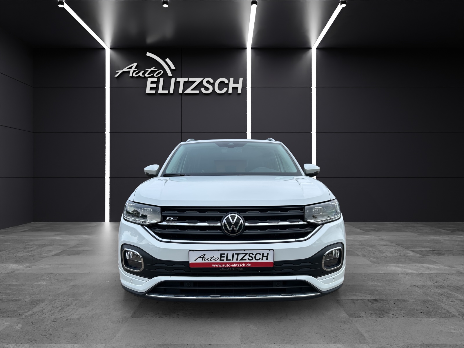 Fahrzeugabbildung Volkswagen T-Cross TSI Style R-Line LED Navi RFK SH 17
