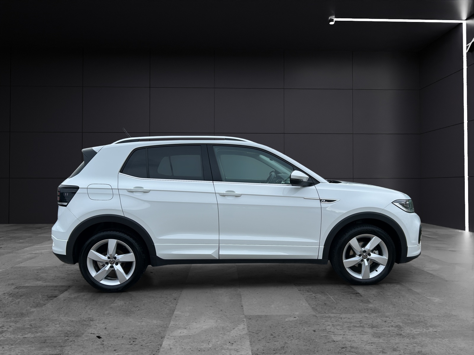 Fahrzeugabbildung Volkswagen T-Cross TSI Style R-Line LED Navi RFK SH 17