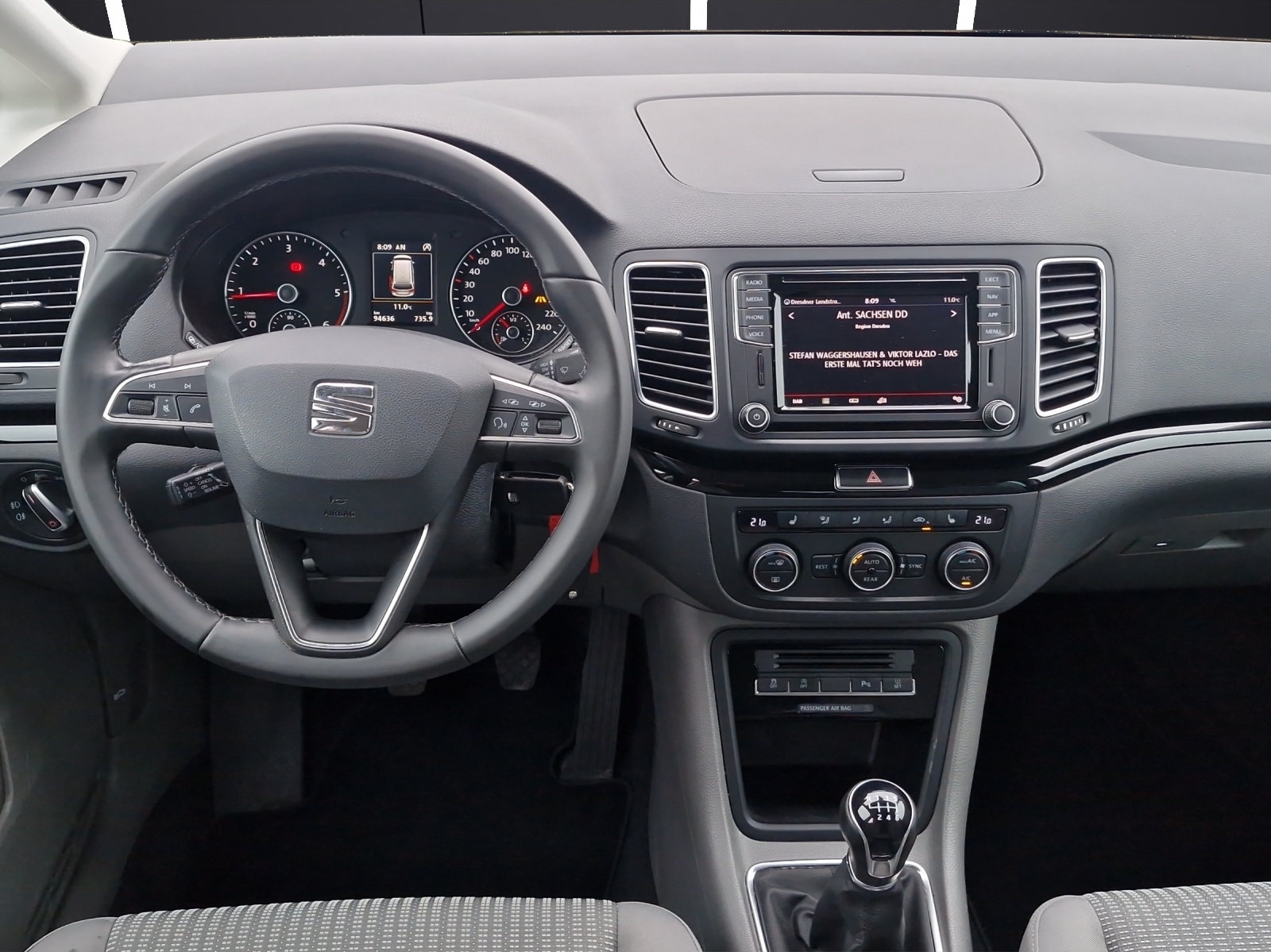 Fahrzeugabbildung SEAT Alhambra Reference 2.0 TDI Eco XENON NAVI AHK ACC SHZ