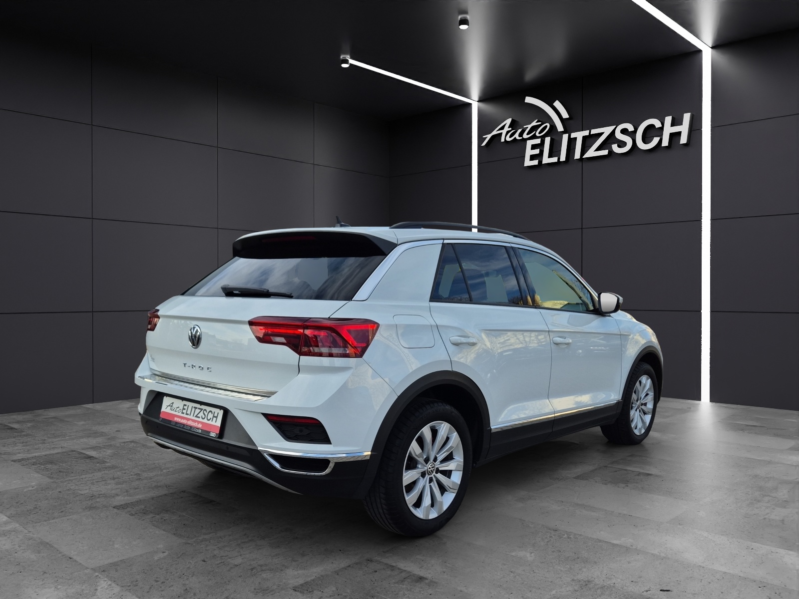 Fahrzeugabbildung Volkswagen T-Roc 1.5 TSI Sport LED Navi