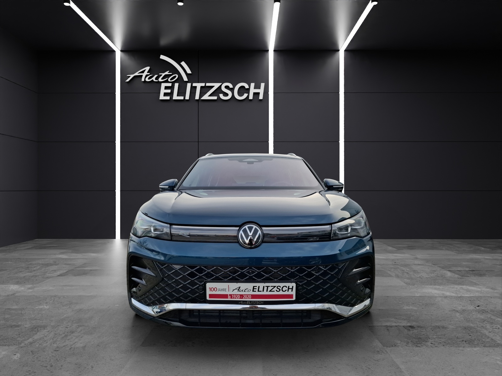 Fahrzeugabbildung Volkswagen Tiguan eTSI R-Line DSG Standhzg Matrix AHK Navi AID HUD ACC RFK 19