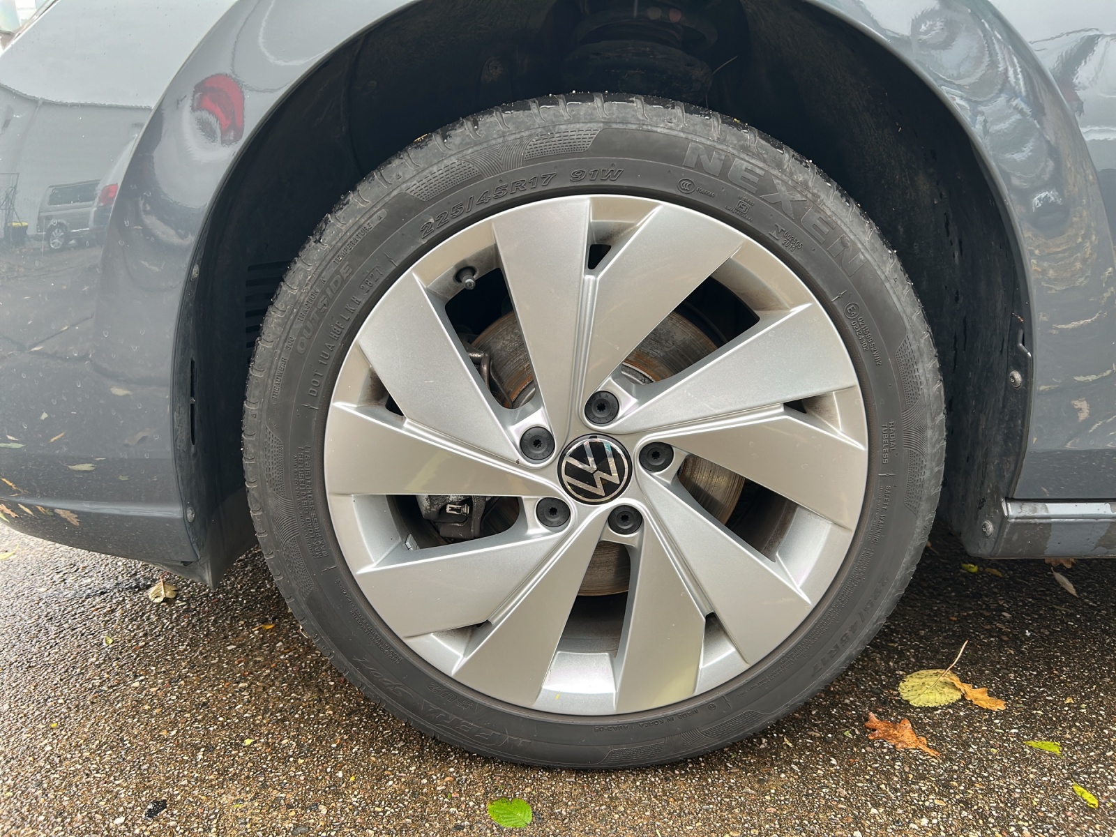 Fahrzeugabbildung Volkswagen Golf VIII Variant Style TDI DSG LED+ ACC SHZ PDC Navi Klima