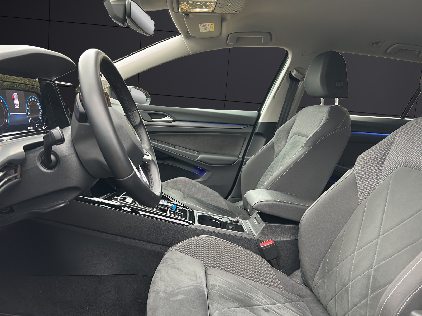 Fahrzeugabbildung Volkswagen Golf VIII Variant Style TDI DSG LED+ ACC SHZ PDC Navi Klima