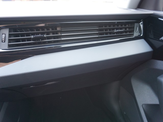 Fahrzeugabbildung Audi A1 Sportback 25 TFSI LED Navi AVC GRA PDC SHZ