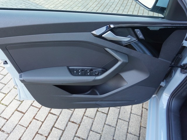 Fahrzeugabbildung Audi A1 Sportback 25 TFSI LED Navi AVC GRA PDC SHZ