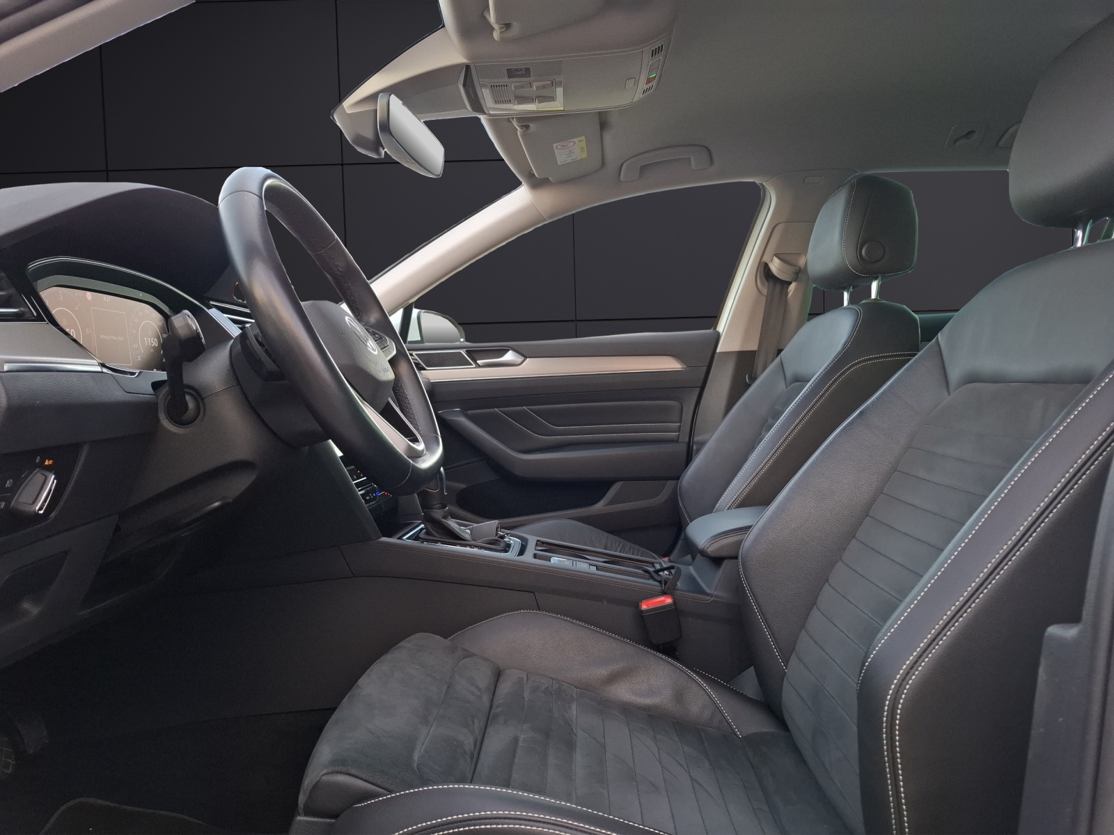 Fahrzeugabbildung Volkswagen Passat Variant TDI Elegance DSG Matrix Navi AID ACC RFK SH