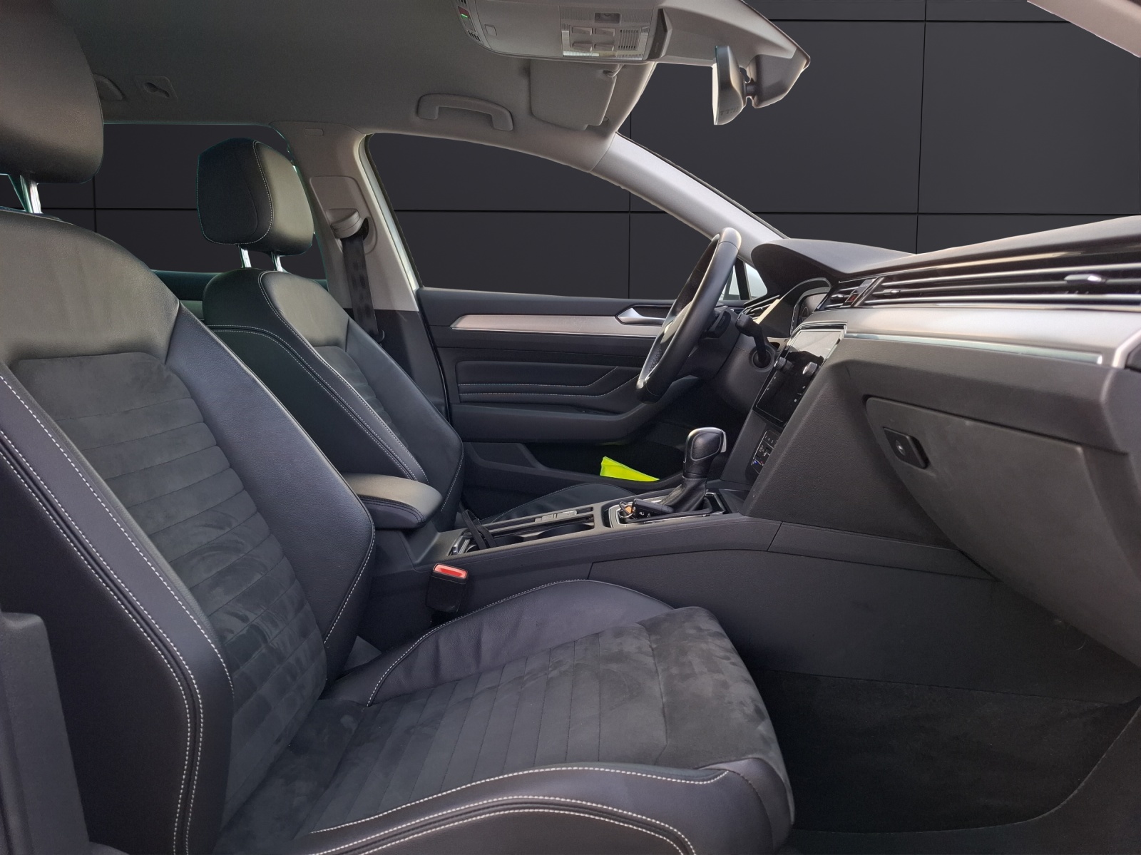 Fahrzeugabbildung Volkswagen Passat Variant TDI Elegance DSG Matrix Navi AID ACC RFK SH