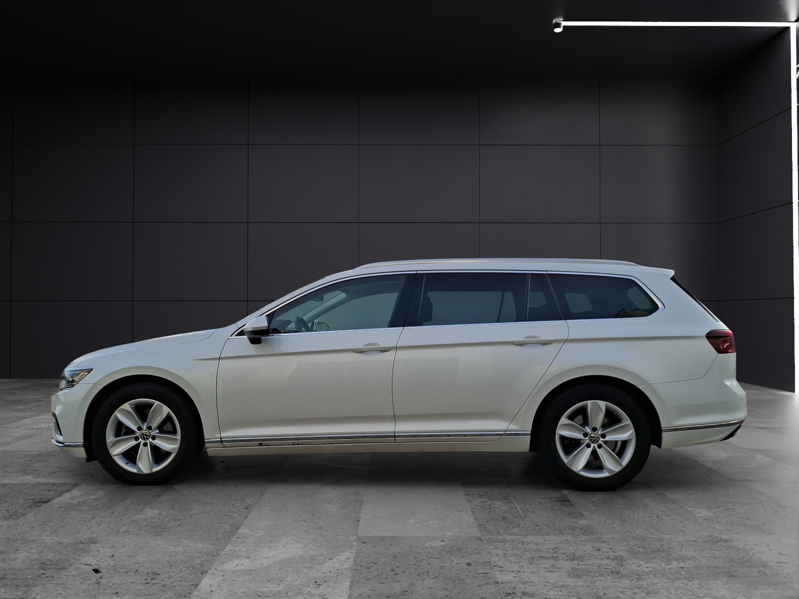 Fahrzeugabbildung Volkswagen Passat Variant TDI Elegance DSG Matrix Navi AID ACC RFK SH