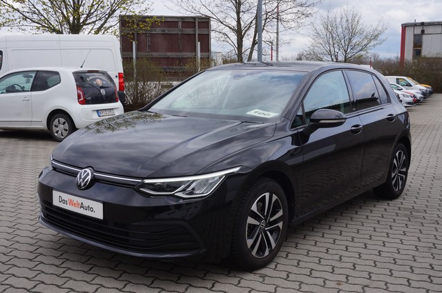 Fahrzeugabbildung Volkswagen Golf VIII TDI United DSG LED AHK Navi AID ACC RFK SH