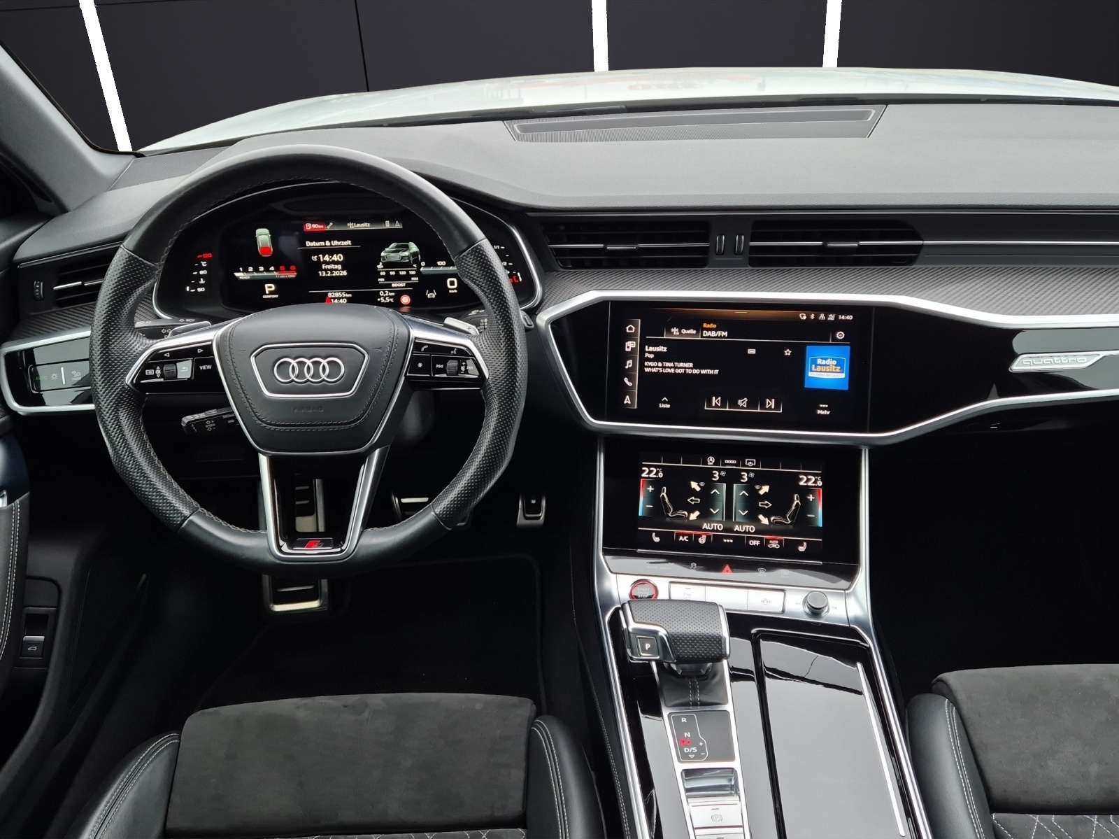 Fahrzeugabbildung Audi S6 Avant TDI quattro HDMatrix Navi Pano B&O AVC ACC RFK SH 21