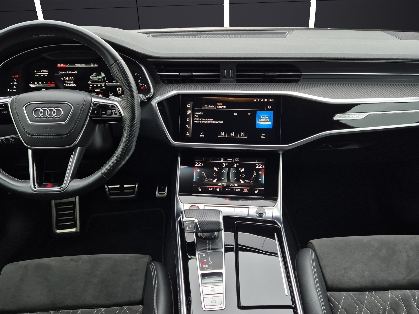 Fahrzeugabbildung Audi S6 Avant TDI quattro HDMatrix Navi Pano B&O AVC ACC RFK SH 21
