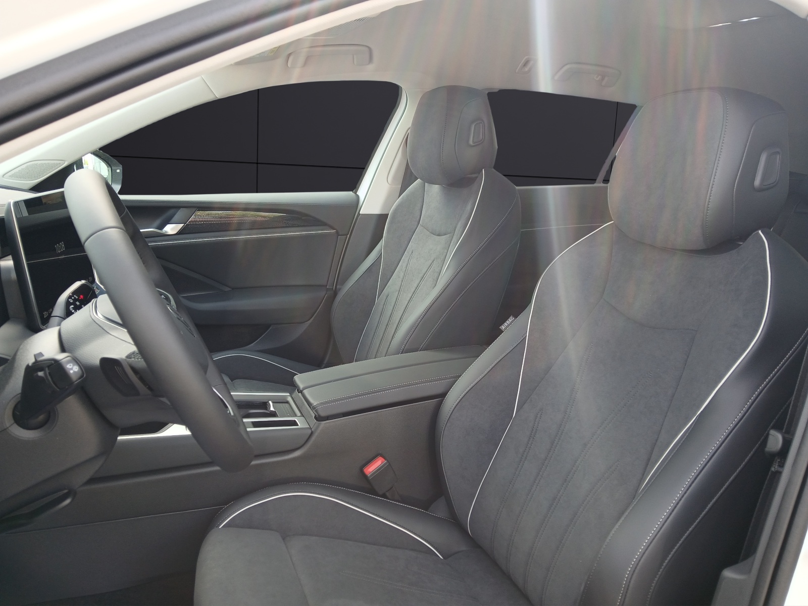 Fahrzeugabbildung Volkswagen Passat Variant 2.0l TDI Business DSG LED NAVI