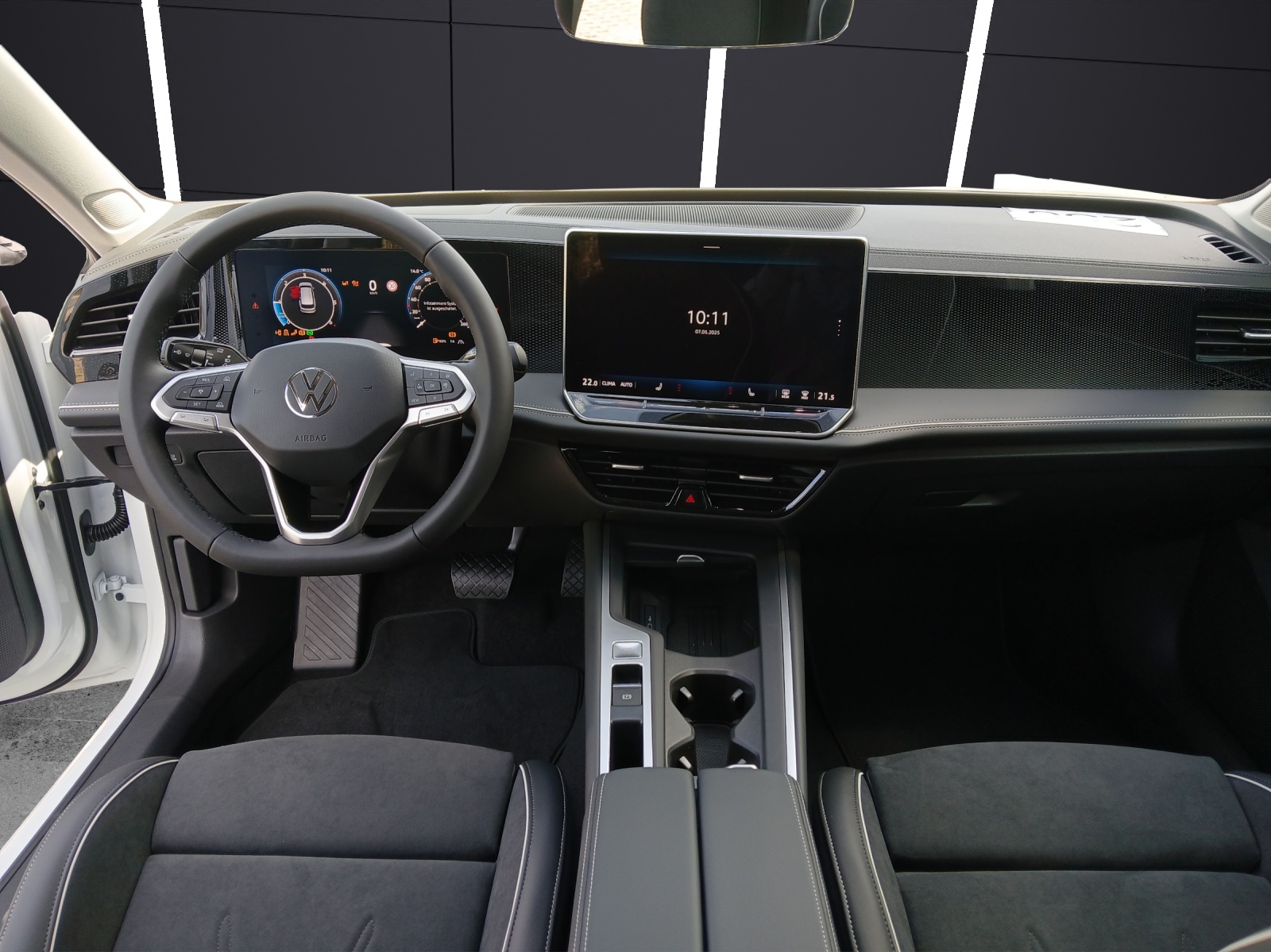 Fahrzeugabbildung Volkswagen Passat Variant 2.0l TDI Business DSG LED NAVI