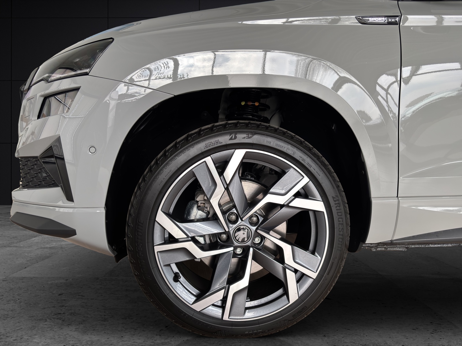 Fahrzeugabbildung SKODA Karoq Sportline 4x4 2.0 TSI DSG Matrix AHK ACC 360GRAD