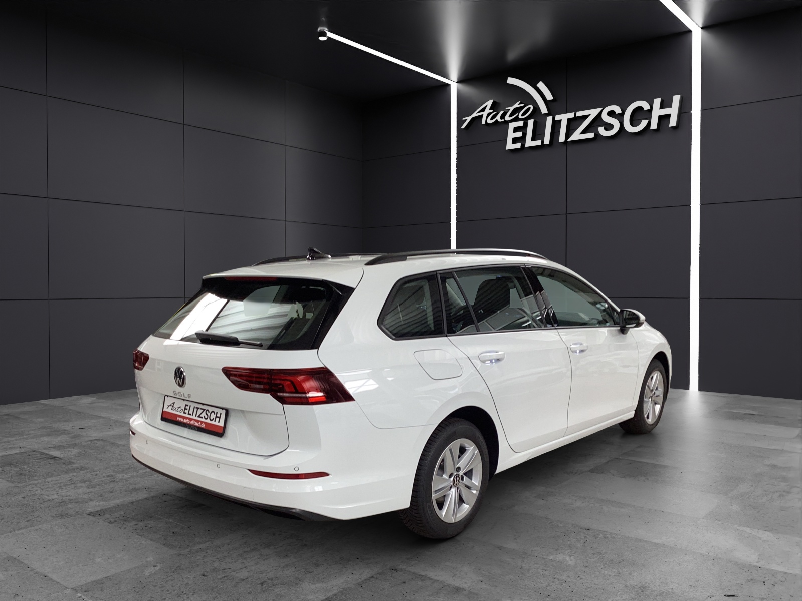 Fahrzeugabbildung Volkswagen Golf VIII Variant TSI Life