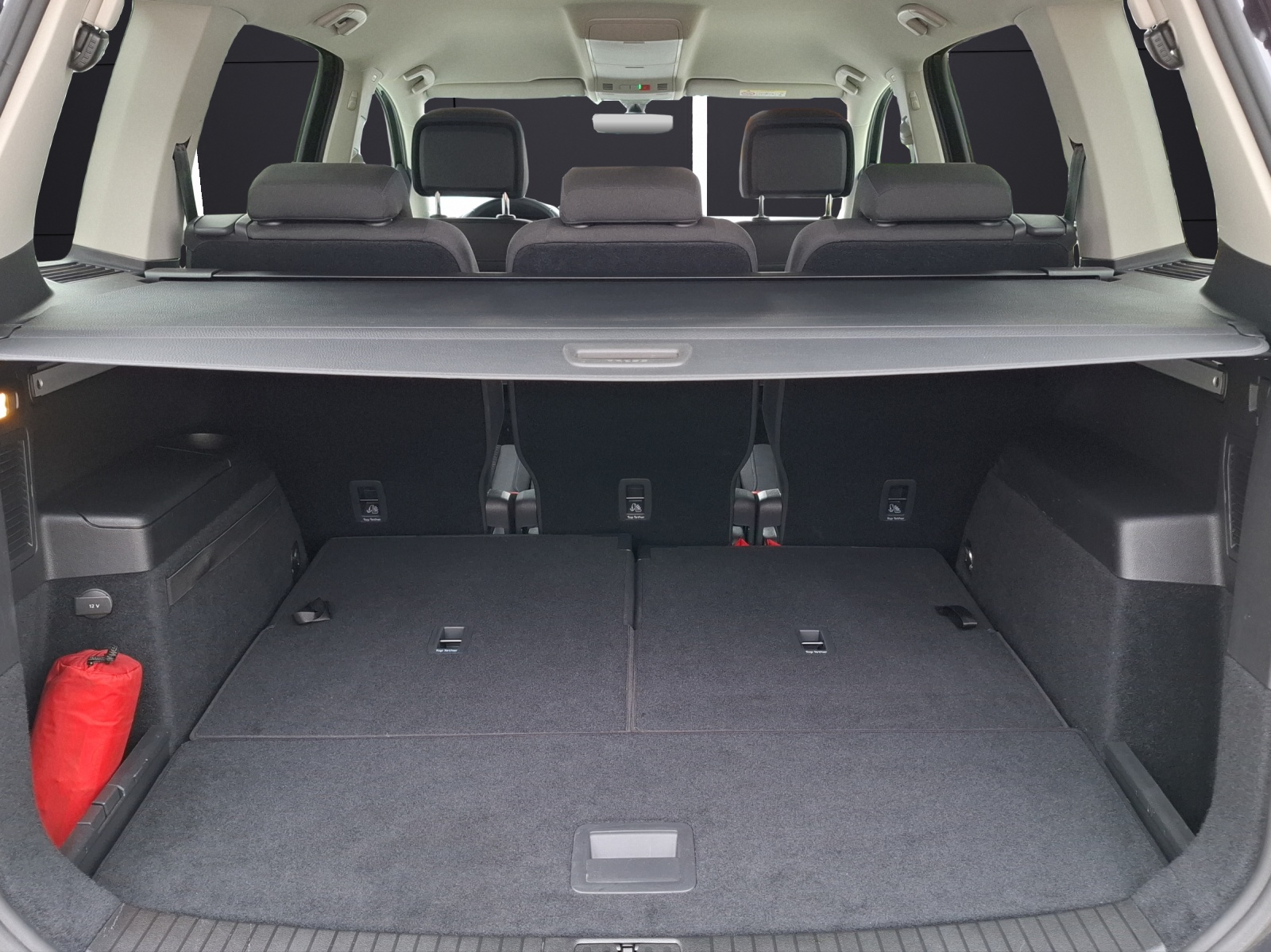 Fahrzeugabbildung Volkswagen Touran TSI United Standhzg 7-Si LED Navi ACC RFK SHZ