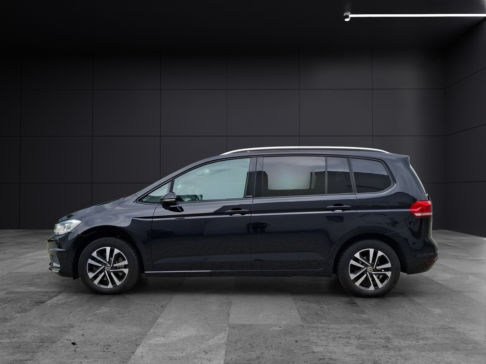 Fahrzeugabbildung Volkswagen Touran TSI United Standhzg 7-Si LED Navi ACC RFK SHZ