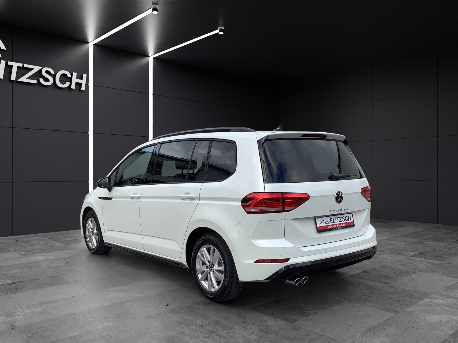 Fahrzeugabbildung Volkswagen Touran R-Line DSG Standheizg.