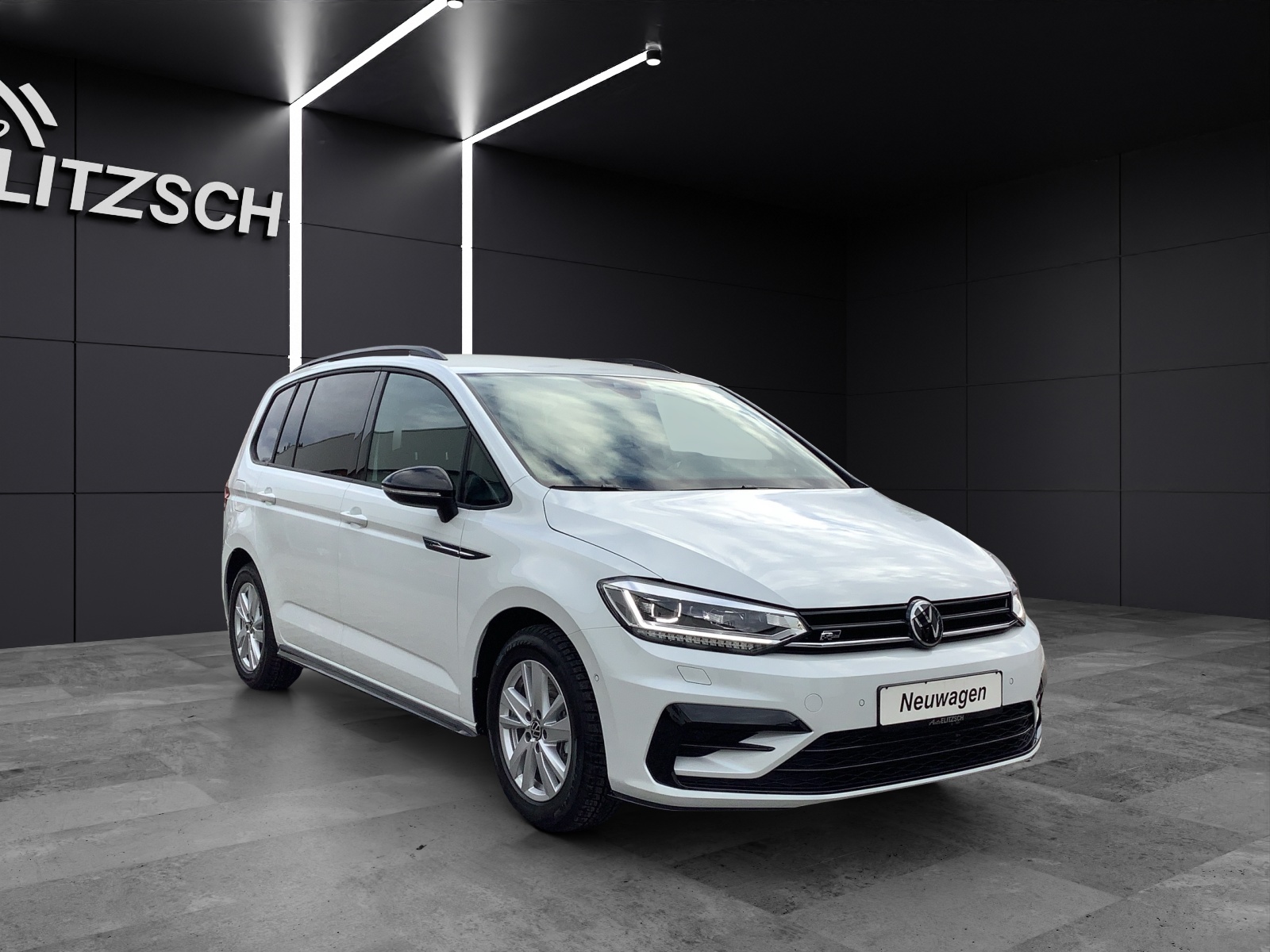 Fahrzeugabbildung Volkswagen Touran R-Line DSG Standheizg.