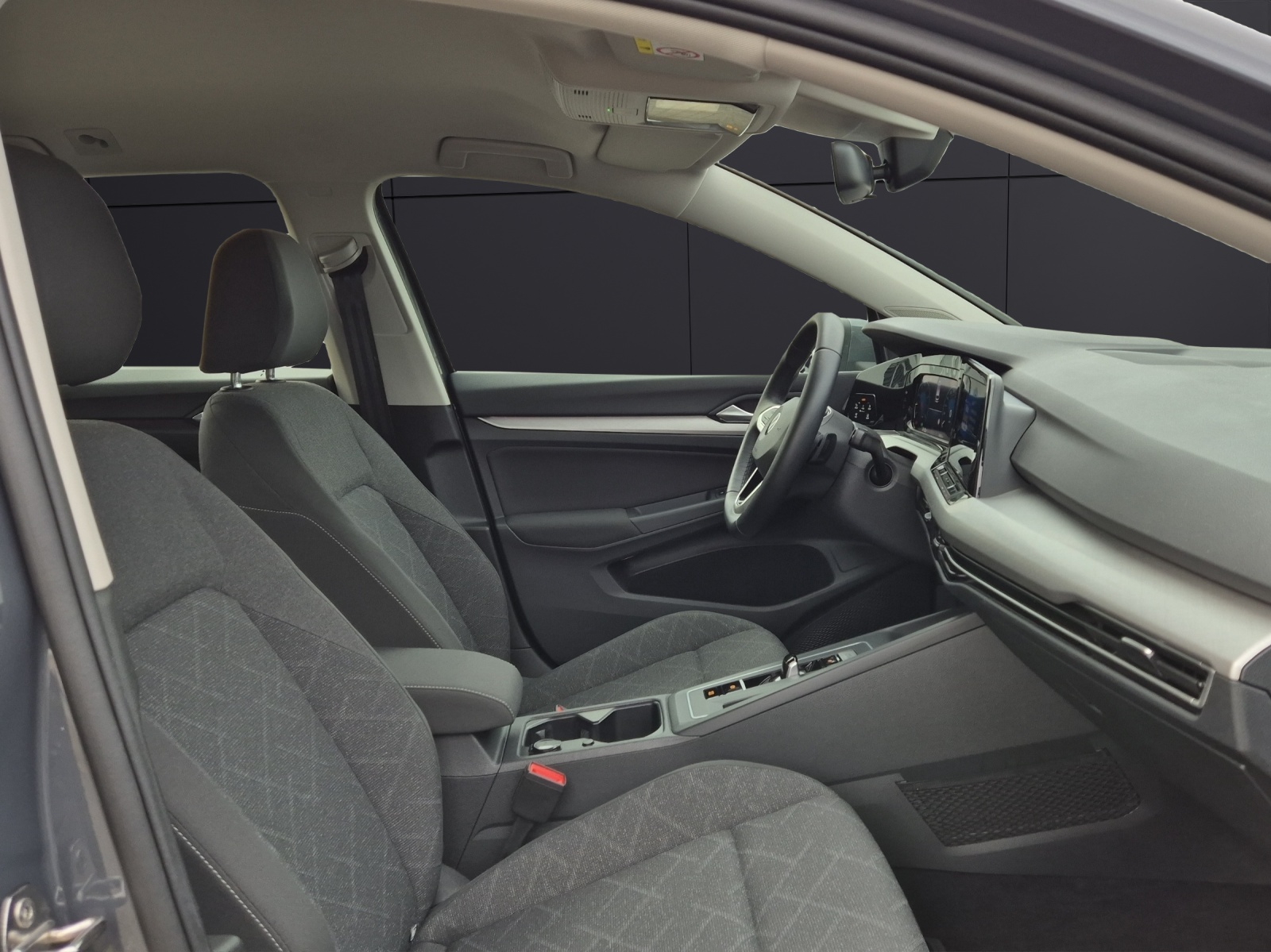 Fahrzeugabbildung Volkswagen Golf VIII Variant eTSI Life DSG LEDplus Navi AID ACC PDC SH