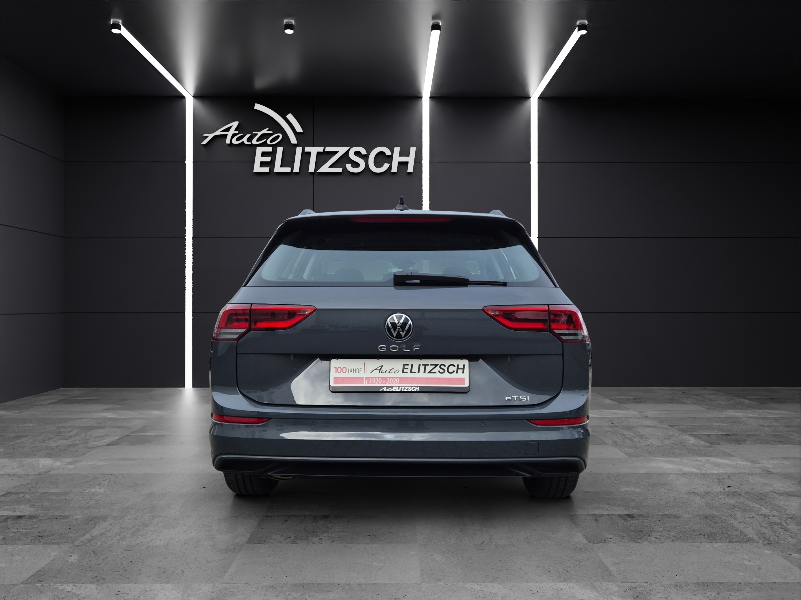 Fahrzeugabbildung Volkswagen Golf VIII Variant eTSI Life DSG LEDplus Navi AID ACC PDC SH