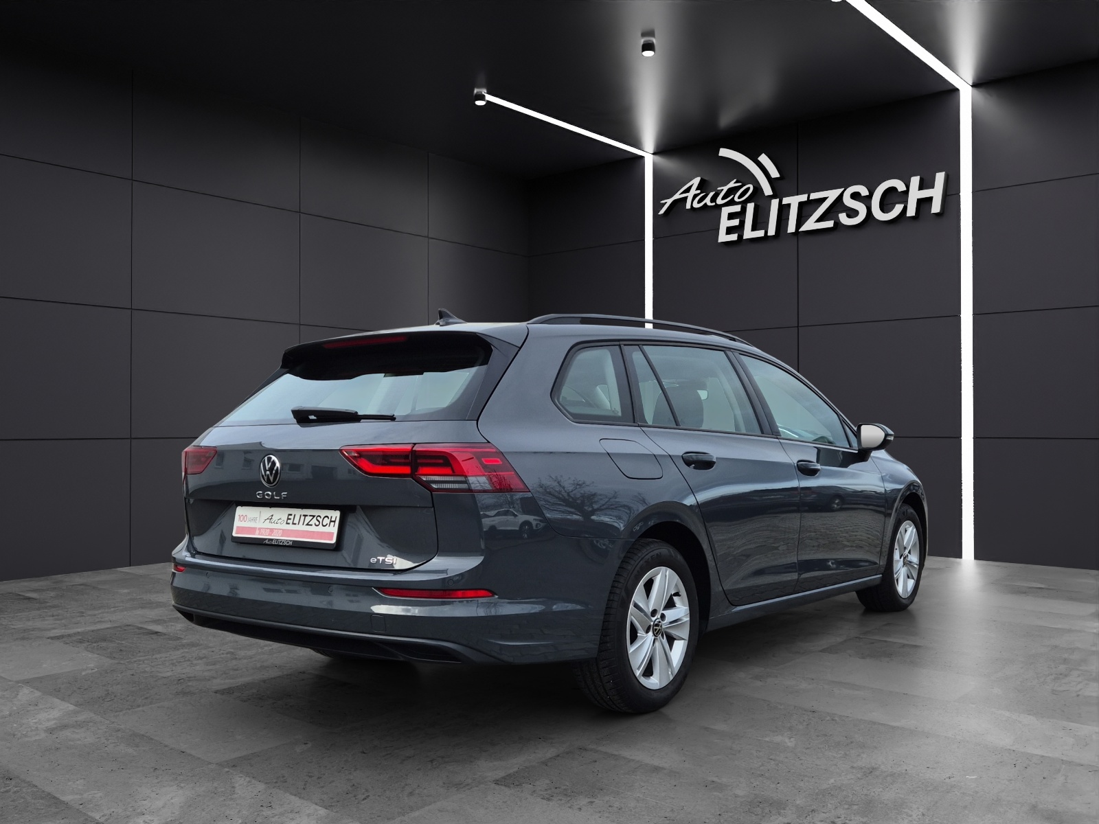 Fahrzeugabbildung Volkswagen Golf VIII Variant eTSI Life DSG LEDplus Navi AID ACC PDC SH