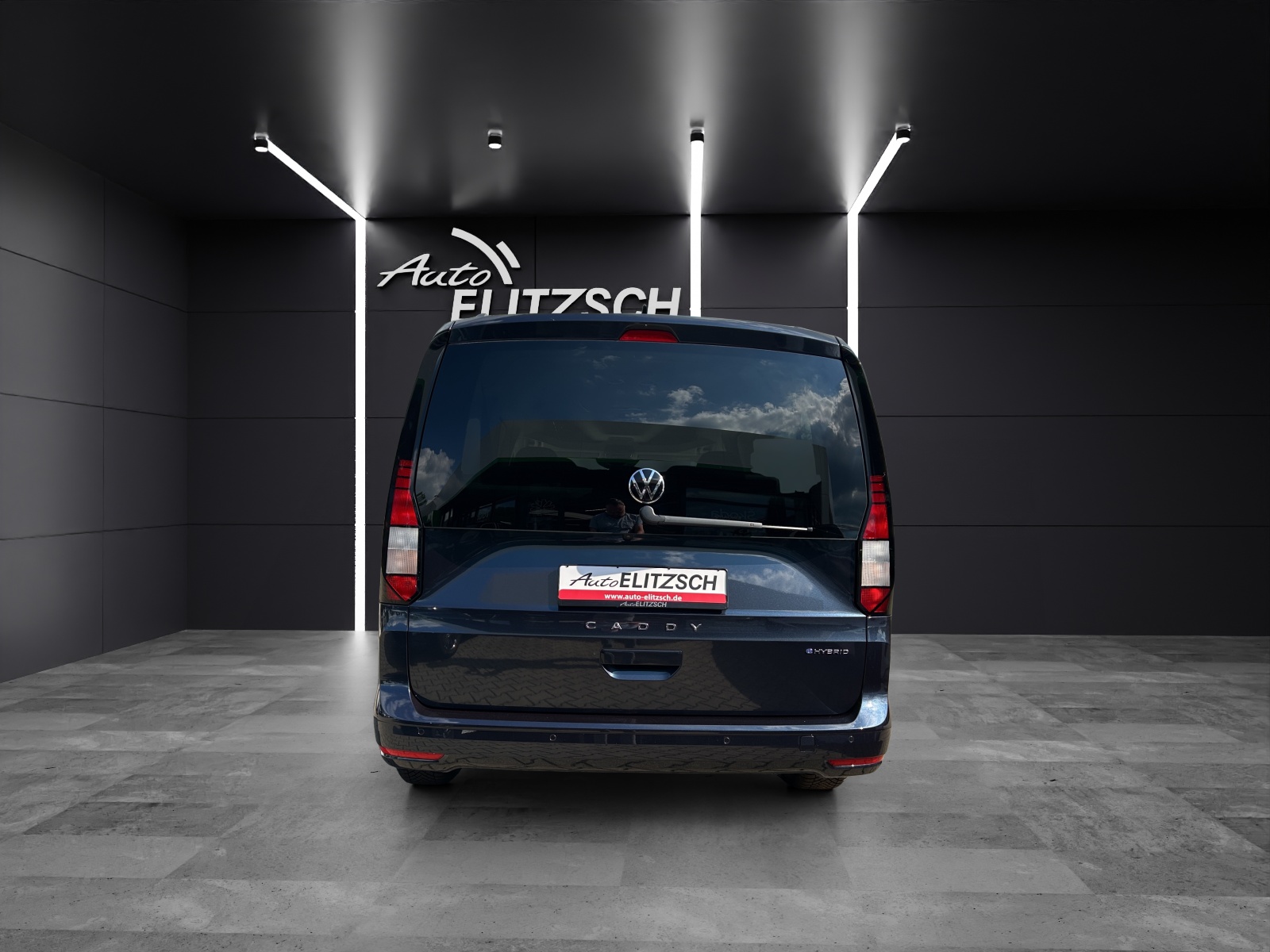 Fahrzeugabbildung Volkswagen Caddy e-Hyb Maxi Life 7-Sitzer 1,5 l 85 kW eHy
