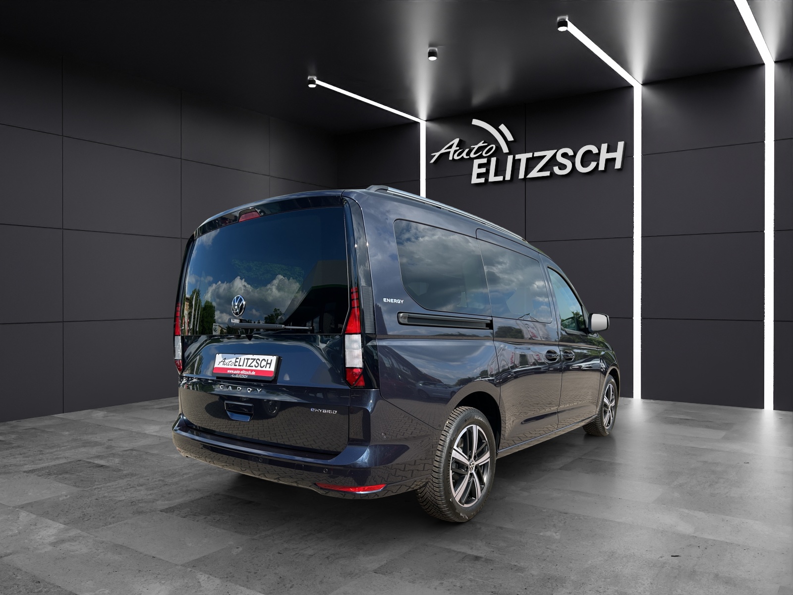 Fahrzeugabbildung Volkswagen Caddy e-Hyb Maxi Life 7-Sitzer 1,5 l 85 kW eHy