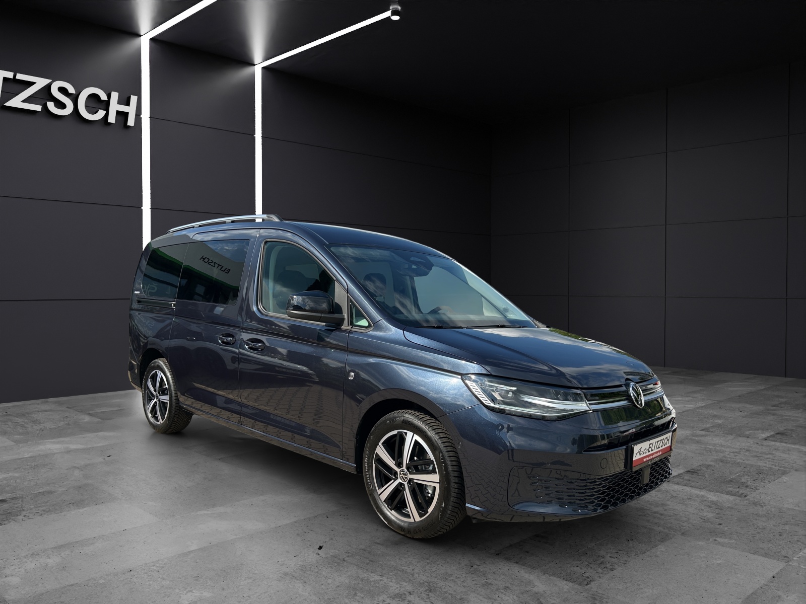 Fahrzeugabbildung Volkswagen Caddy e-Hyb Maxi Life 7-Sitzer 1,5 l 85 kW eHy