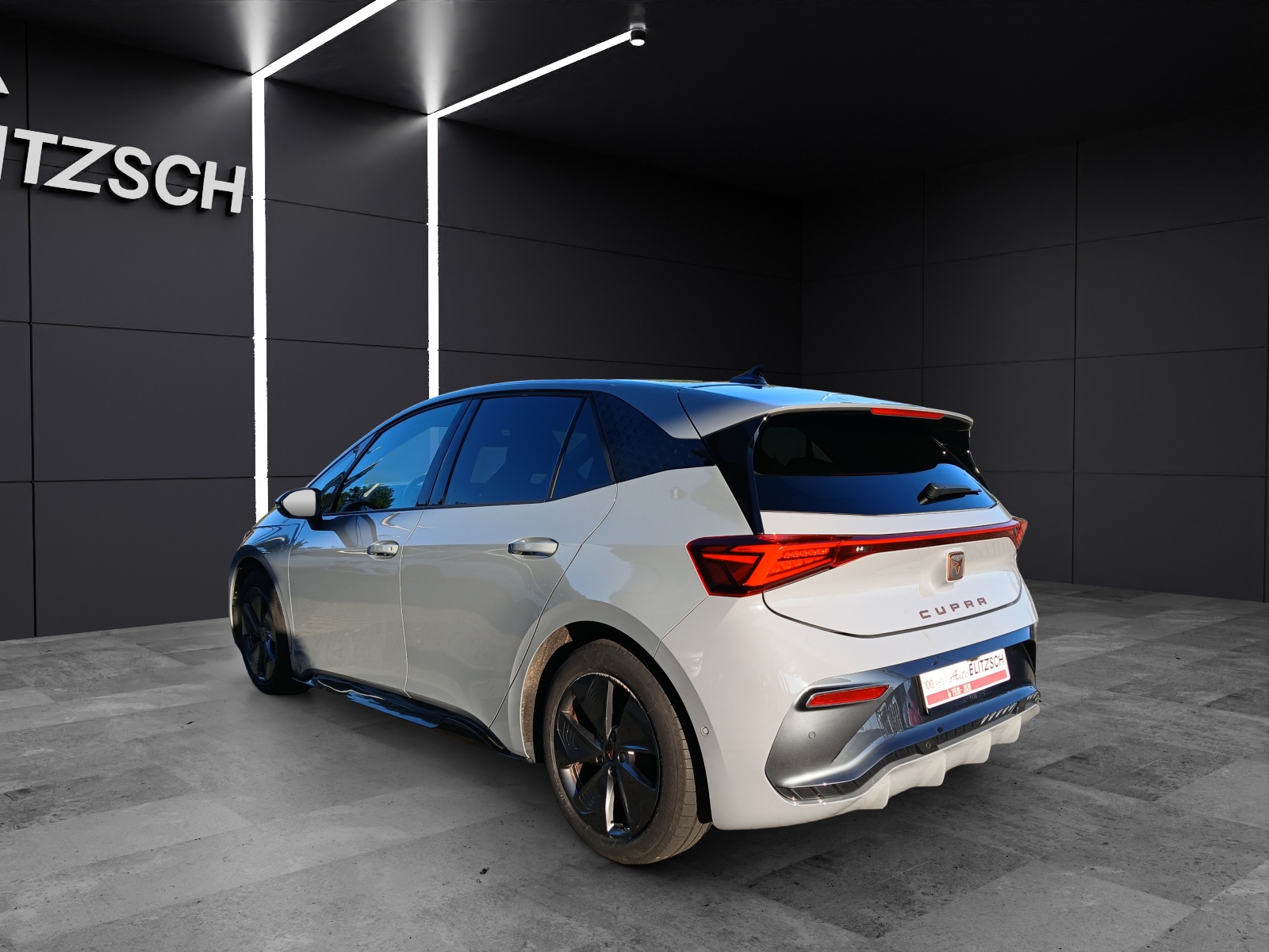 Fahrzeugabbildung CUPRA Born LED Navi Pano ACC RFK 18