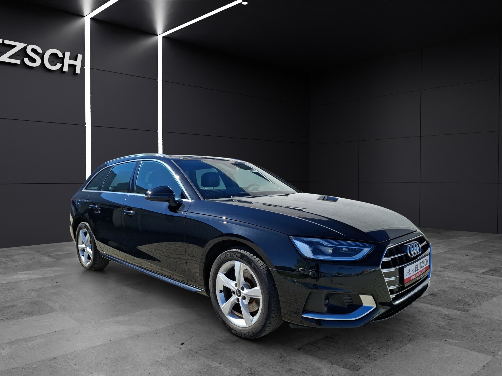 Fahrzeugabbildung Audi A4 Avant 35 TFSI advanced S-tronic LED Navi ACC RFK Leder SHZ