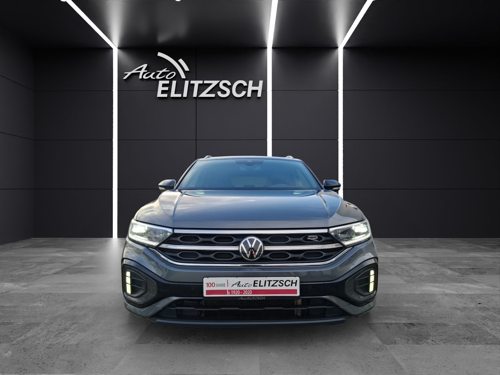 Fahrzeugabbildung Volkswagen T-Roc TDI R-Line DSG LED AHK Navi AID ACC RFK SH