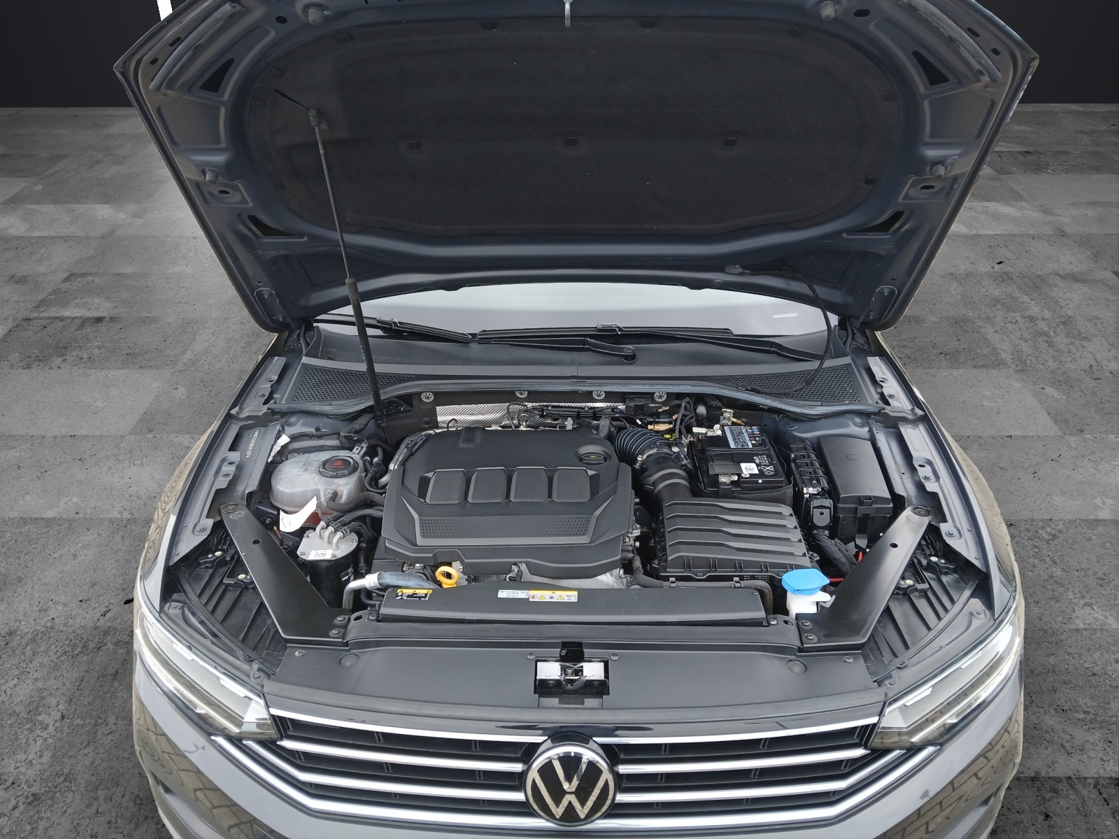Fahrzeugabbildung Volkswagen Passat Variant TDI LED AHK Navi ACC RFK SH