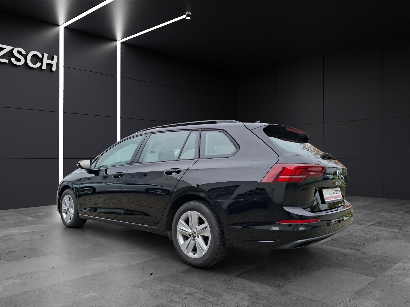 Fahrzeugabbildung Volkswagen Golf VIII Variant eTSI Life DSG LED Navi AID HUD ACC PDC SH