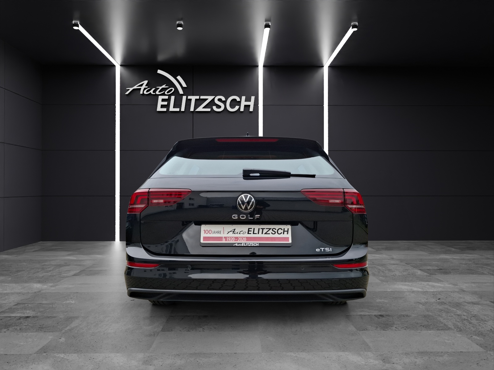 Fahrzeugabbildung Volkswagen Golf VIII Variant eTSI Life DSG LED Navi AID HUD ACC PDC SH