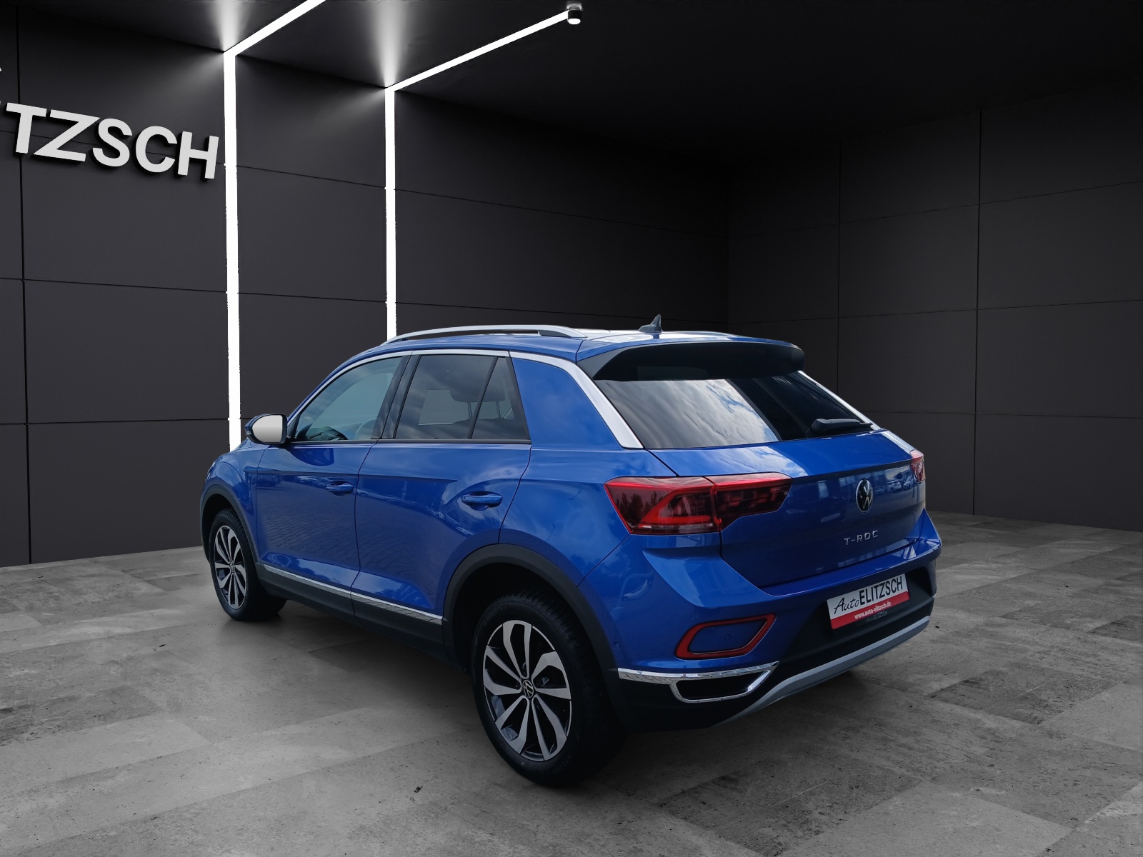Fahrzeugabbildung Volkswagen T-Roc TSI Style Matrix AHK Kamera ACC Keyless Navi
