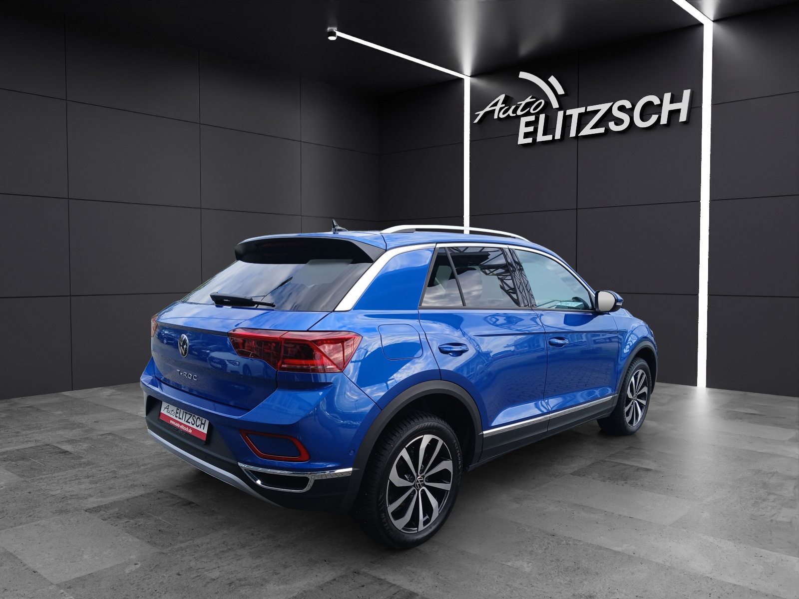 Fahrzeugabbildung Volkswagen T-Roc TSI Style Matrix AHK Kamera ACC Keyless Navi