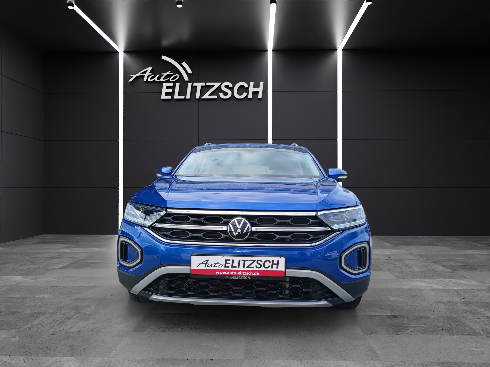 Fahrzeugabbildung Volkswagen T-Roc TSI Style Matrix AHK Kamera ACC Keyless Navi