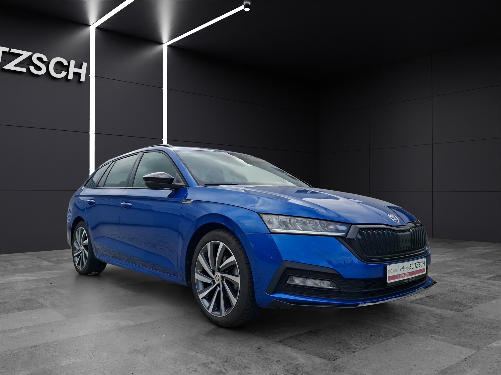 Fahrzeugabbildung SKODA Octavia Combi TDI Sportline DSG LED Navi HUD ACC PDC SH 18