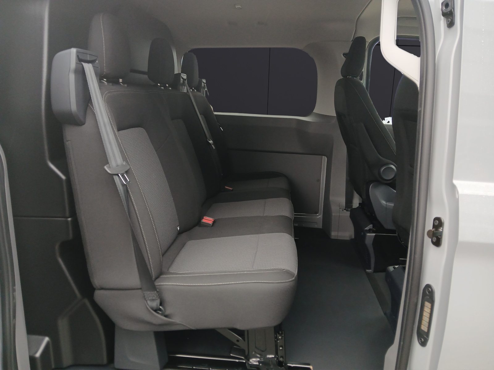 Fahrzeugabbildung Volkswagen Transporter Kasten TDI 110 kW LR Plus RFK LaneAssist PDK