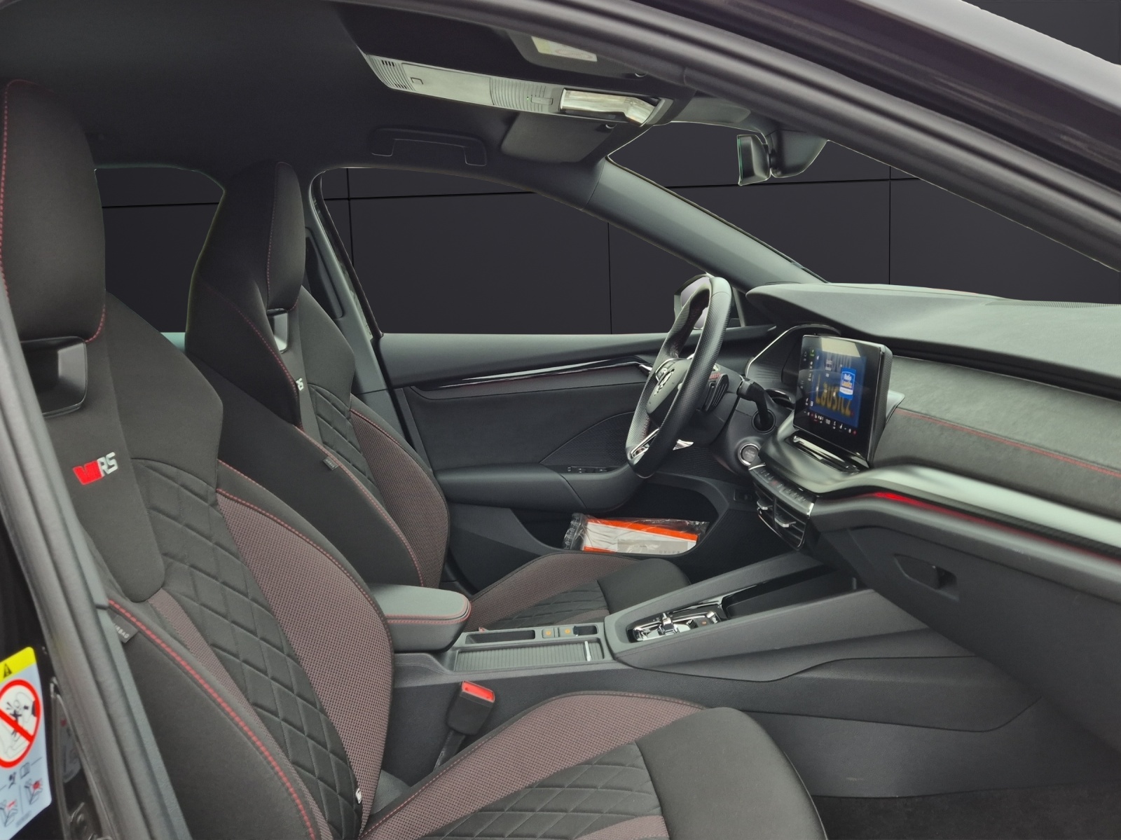 Fahrzeugabbildung SKODA Octavia Combi TDI RS DSG 4x4 Matri Navi AID HUD ACC RFK SH