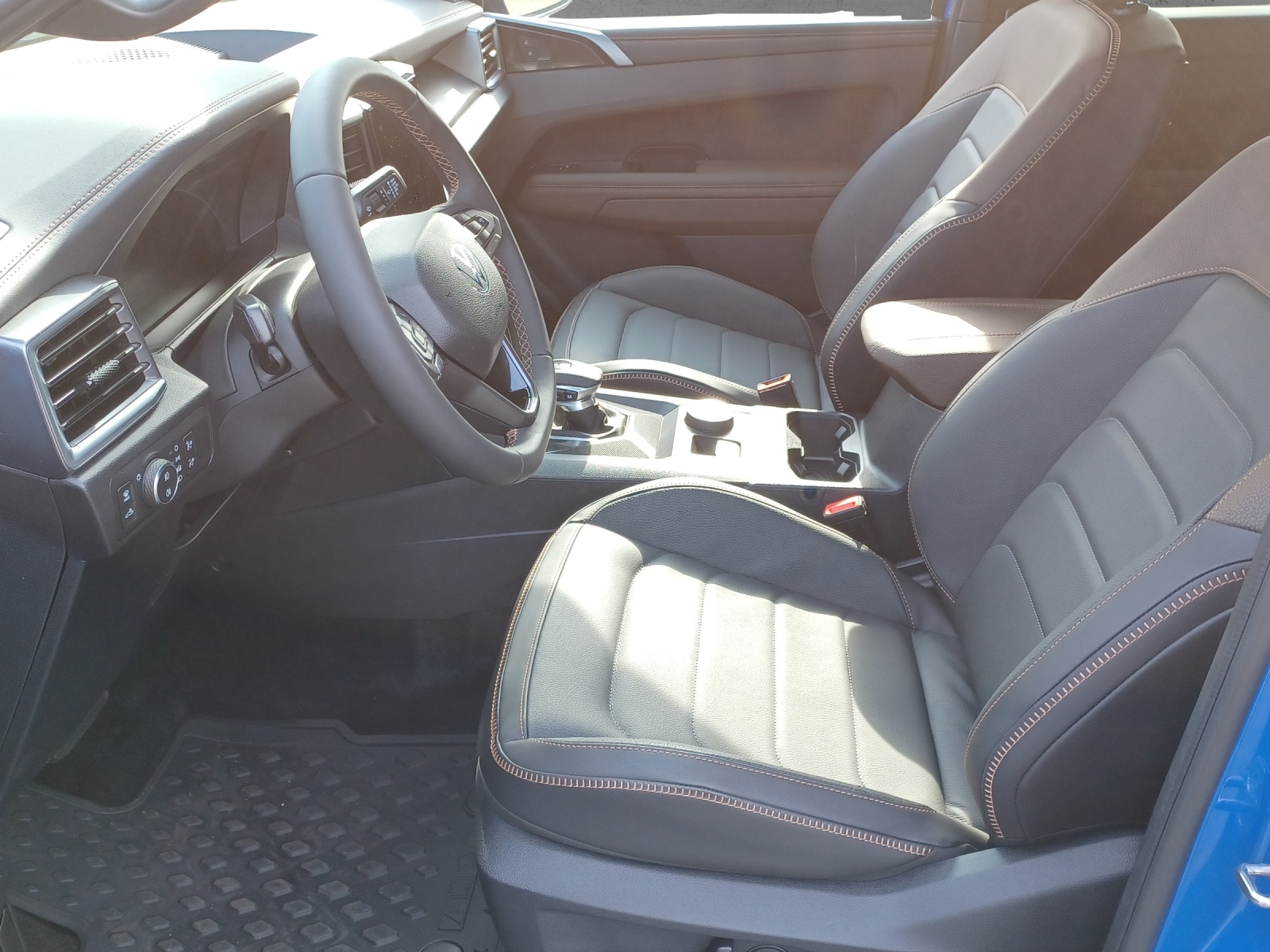 Fahrzeugabbildung Volkswagen Amarok TDI Pan Americ. 4M MATRIX ACC AHK STH HARDTOP