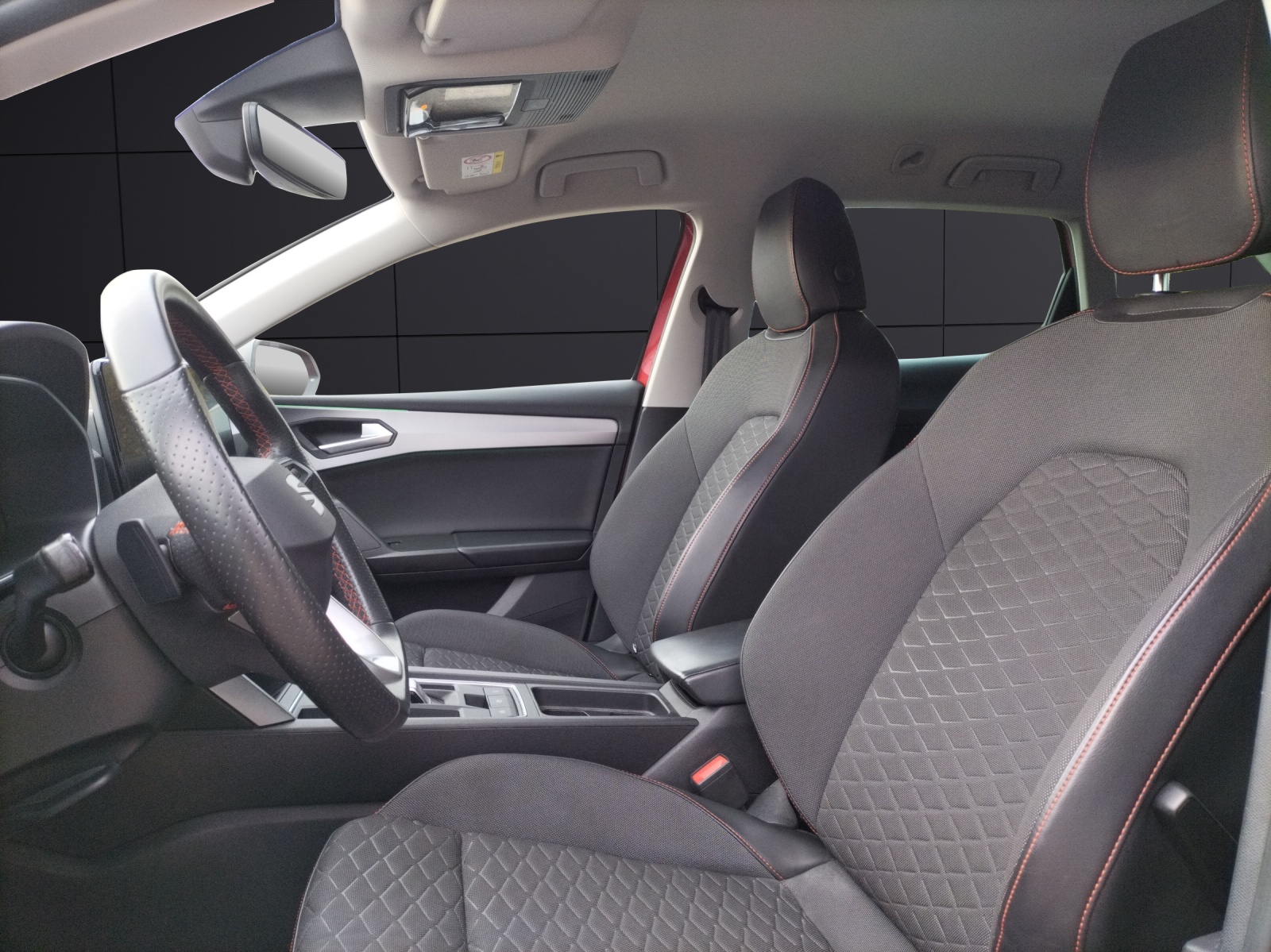 Fahrzeugabbildung SEAT Leon ST eTSI FR-Line DSG LED AHK Navi ACC Park-Assist SH