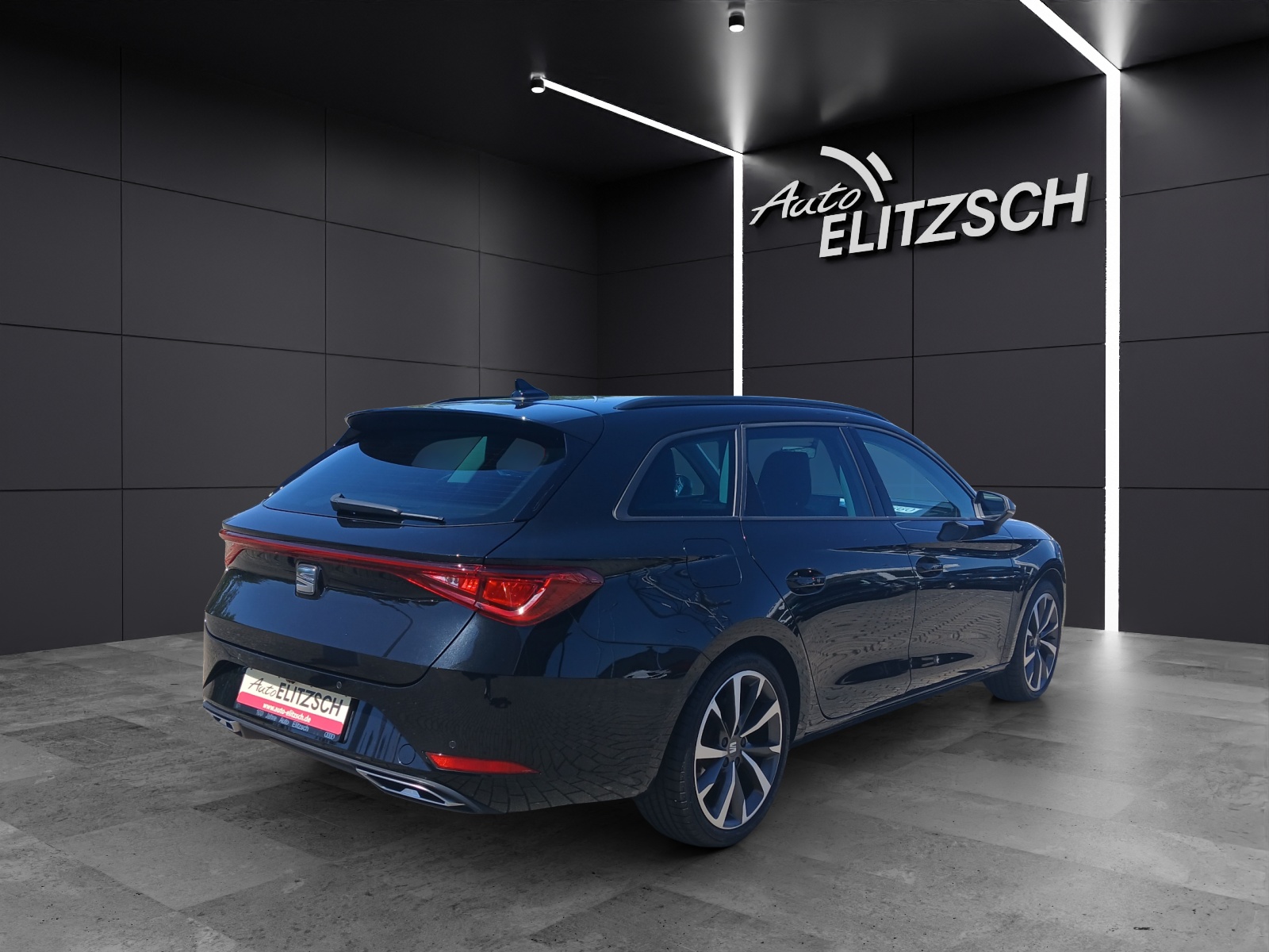 Fahrzeugabbildung SEAT Leon ST TSI FR DSG LED Navi ACC RFK SH 18