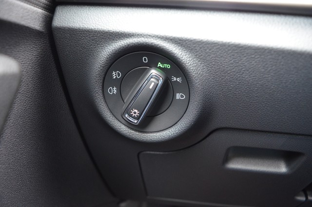 Fahrzeugabbildung SKODA Kamiq Style TSI DSG LED Navi virtual cockpit